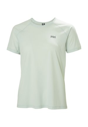 Světle zelené tričko s krátkým rukávem vyrobené z tkaniny odvádějící vlhkost s jemnou texturou; má malé logo na levé straně hrudi.