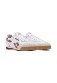 Reebok Classic CAMPIO XT UNISEX - Sportcipő - ftwrwhite classicburgundy rbkgum04