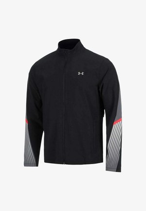 Černá bunda na zip s šedými a bílými proužkovanými rukávy, červenými akcenty a malým logem Under Armour na levé straně hrudi.