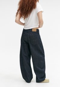 BDG Urban Outfitters RIYA - Jeans relaxed fit - rinse