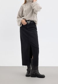 Even&Odd Sweter