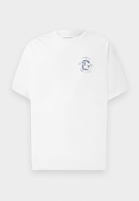 Weißes T-Shirt mit kurzen Ärmeln und Rundhalsausschnitt, das auf der linken Brust ein kleines blaues Grafikdesign trägt mit der Aufschrift "Los Angeles CA 1981 Track & Field".