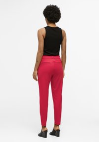 Object LISA SLIM NOOS - Broek - viva magenta
