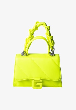 Borsa a tracolla gialla neon con design trapuntato, dotata di manico a catena spessa e chiusura a scatto con accentuazione del logo. Texture liscia.