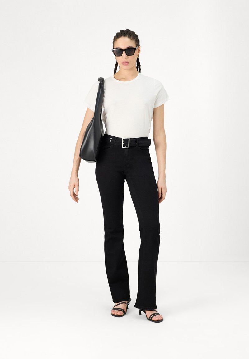 Jeans ONLY NIKI Femme Taille 38/32 Raccourci - Bleu Foncé - Modèle BL117 - Très Bon état