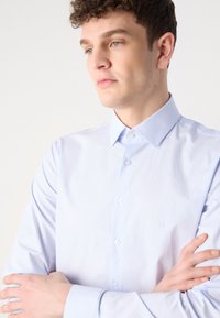 Thumbnail Image 7