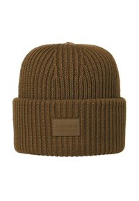 Bruine geribbelde gebreide beanie met omgeslagen rand en een rechthoekige leren patch met de tekst "JJ STUDIO Our Legacy Your Future" aan de voorkant.