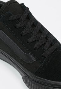 Vans OLD SKOOL - Sneakers - black
