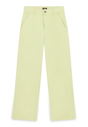 Pantaloni a gamba larga giallo chiaro in cotone con due tasche frontali e passanti per cintura. Presentano una chiusura con bottone e dettagli di cucitura minimi.