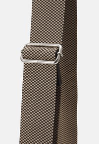 Still Nordic STILLAGGIE BRAIDED 2 ROOM - Axelremsväska - black