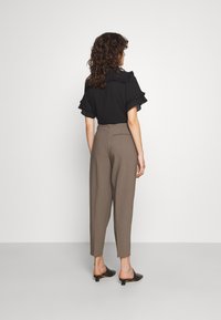 Bruuns Bazaar CINDYSUS DAGNY - Calças - bungee brown
