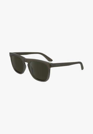 Gafas de sol rectangulares de plástico en verde oliva con lentes oscuros; cuentan con patillas resistentes y un sutil logotipo en la patilla.