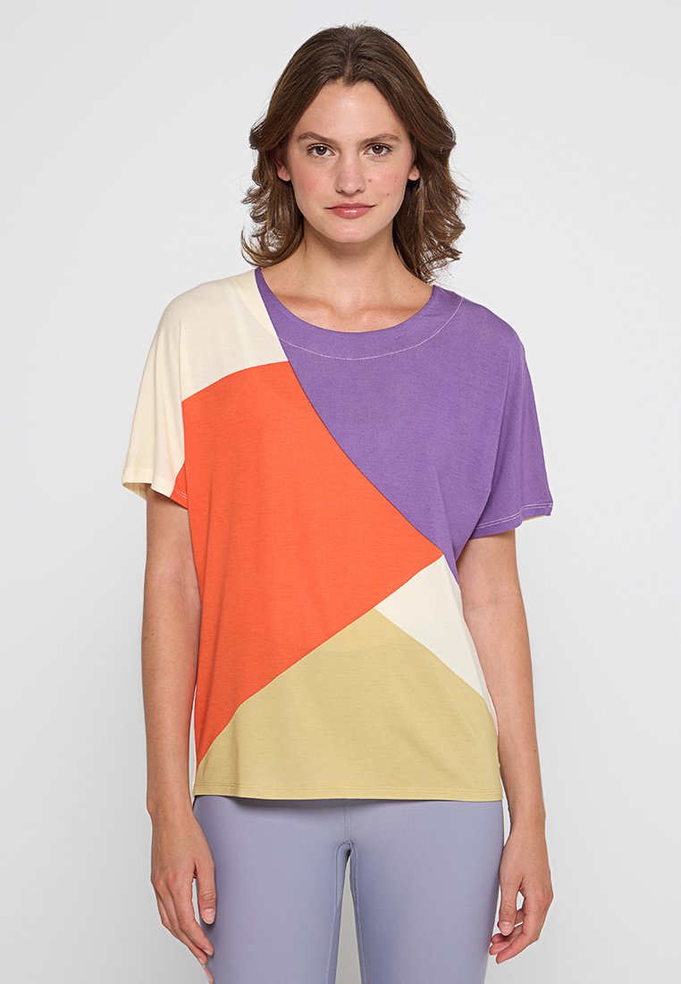 Triumph T-shirt basic meerkleurig