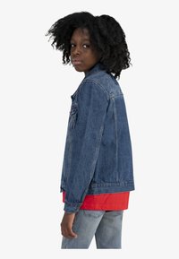 Levi's® TRUCKER - Veste en jean - bristol
