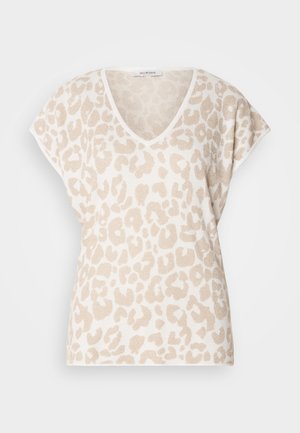 Beige V-neck top with short sleeves, featuring a textured leopard print in light brown. Soft fabric with a relaxed fit.