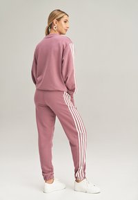 Figl - Dres