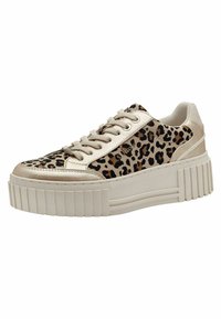 Sneaker con stampa animalier leopardata e pannelli in pelle beige, punta tonda, suola piatta, e design con lacci. Accenti testurizzati sui lati.