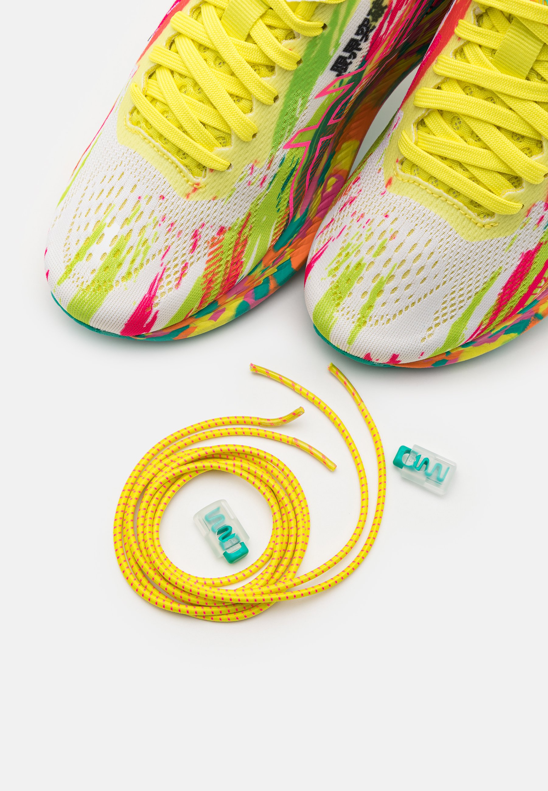 ASICS NOOSA TRI 13 - Chaussures de running compétition - hot pink/sour  yuzu/rose - ZALANDO.FR