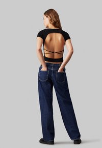 Calvin Klein Jeans OPEN BACK  - T-shirt print - ck black