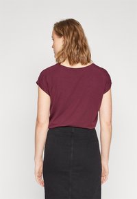 Vero Moda VMAVA PLAIN - Paprasti marškinėliai - port royale