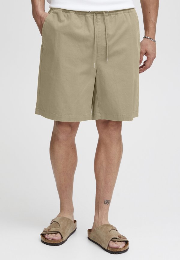 SDJOE REGULAR FIT - Tracksuit bottoms - tree house