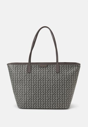 Grå mönstrad tote-väska med dubbla handtag, med en geometrisk design och kontrasterande mörka kanter. Tillverkad av slitstarkt material.