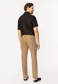 Lee Cooper GALATA khaki