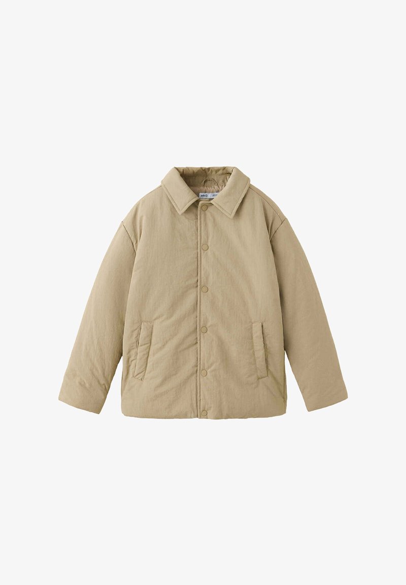 Veste matelassée beige avec col, fermeture par boutons-pression et deux poches avant, conçue pour temps froid.
