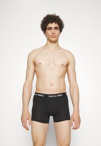 Jack & Jones JACSOLID BOXER BRIEFS 3 PACK - Calzoncillos Bóxer Largos - Light Grey/melangepack White/navy Blazer/gris Claro