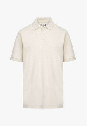 Polo beige a maniche corte con tre bottoni, colletto e maniche a costine, e piccolo logo bianco sul petto a sinistra.