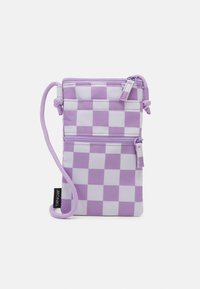 Piccola pochette a tracolla a scacchi lavanda e bianco con due scomparti con zip e tracolla regolabile.
