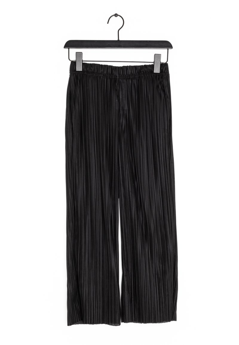 Pantalon noir plissé, à jambes larges, avec taille élastique, suspendu à un cintre noir sur fond blanc.