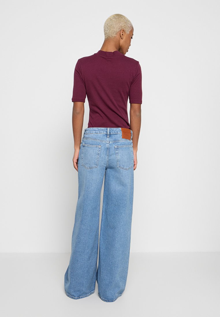 Wide Leg