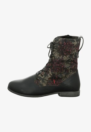 Stivaletti con lacci, punta in pelle nera, tomaia in tessuto con motivo floreale dai colori tenui e tacco basso impilato.