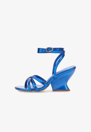 CAFèNOIR Sandaalit nilkkaremmillä - blue
