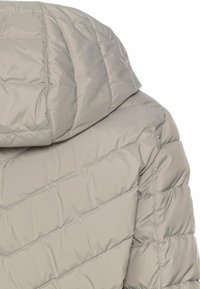 Pufferjack, lichtbeige, diagonale quiltpatroon, met capuchon, glanzende afwerking, met stikselaccenten langs de naden.