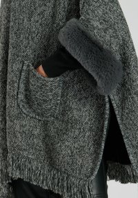 South Beach FAUX FUR PONCHO - Poncho - grey