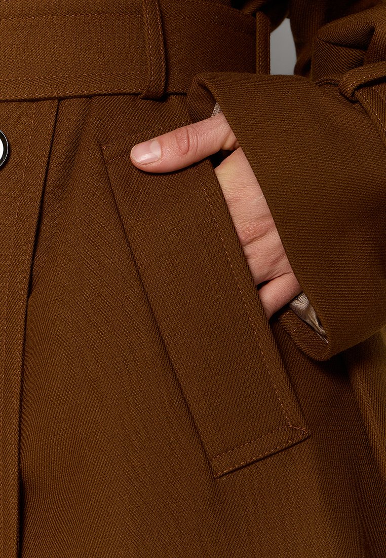 Trenchcoat