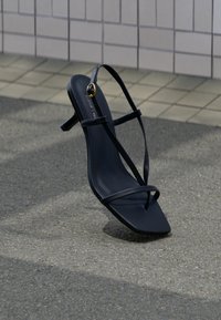 Δεν επιλέχθηκε, other black