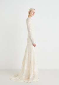 YAS YASFLOREE TRAIN DRESS - Svečana odjeća - gardenia