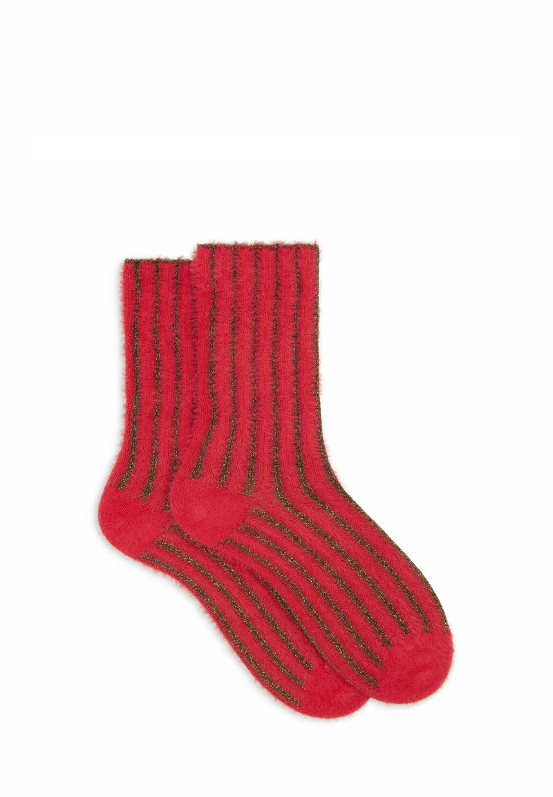 Calze rosse in materiale peloso, con strisce verticali in verde metallico. Texture morbida con design a coste.