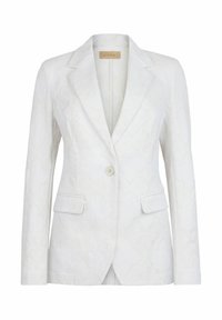 Vit kavaj med mönstrad textur, enknappsstängning och två framfickor. Mjuk tyg med subtil lyster, klassisk slagdesign.