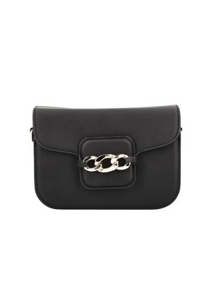 Sort lær crossbody taske med klaplukning, sølv kædedyse, rektangulær form og minimalistisk design.