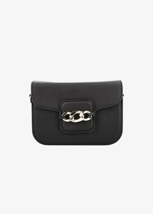 Sort lær crossbody taske med klaplukning, sølv kædedyse, rektangulær form og minimalistisk design.