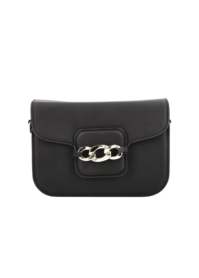 Sort lær crossbody taske med klaplukning, sølv kædedyse, rektangulær form og minimalistisk design.