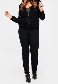Triangle Strickjacke - black