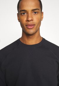 Denim Project BASIC CREW - Camisola - navy