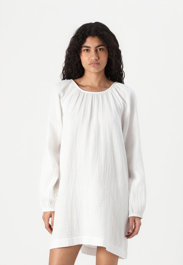 JXPIA MUSLIN DRESS - Day dress - blanc de blanc
