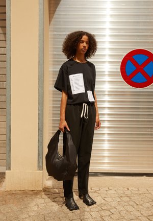 T-shirt imprimé - black