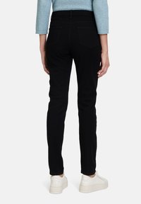 Betty Barclay PERFECT BODY- MIT STEPPUNGEN - Jean slim - Schwarz